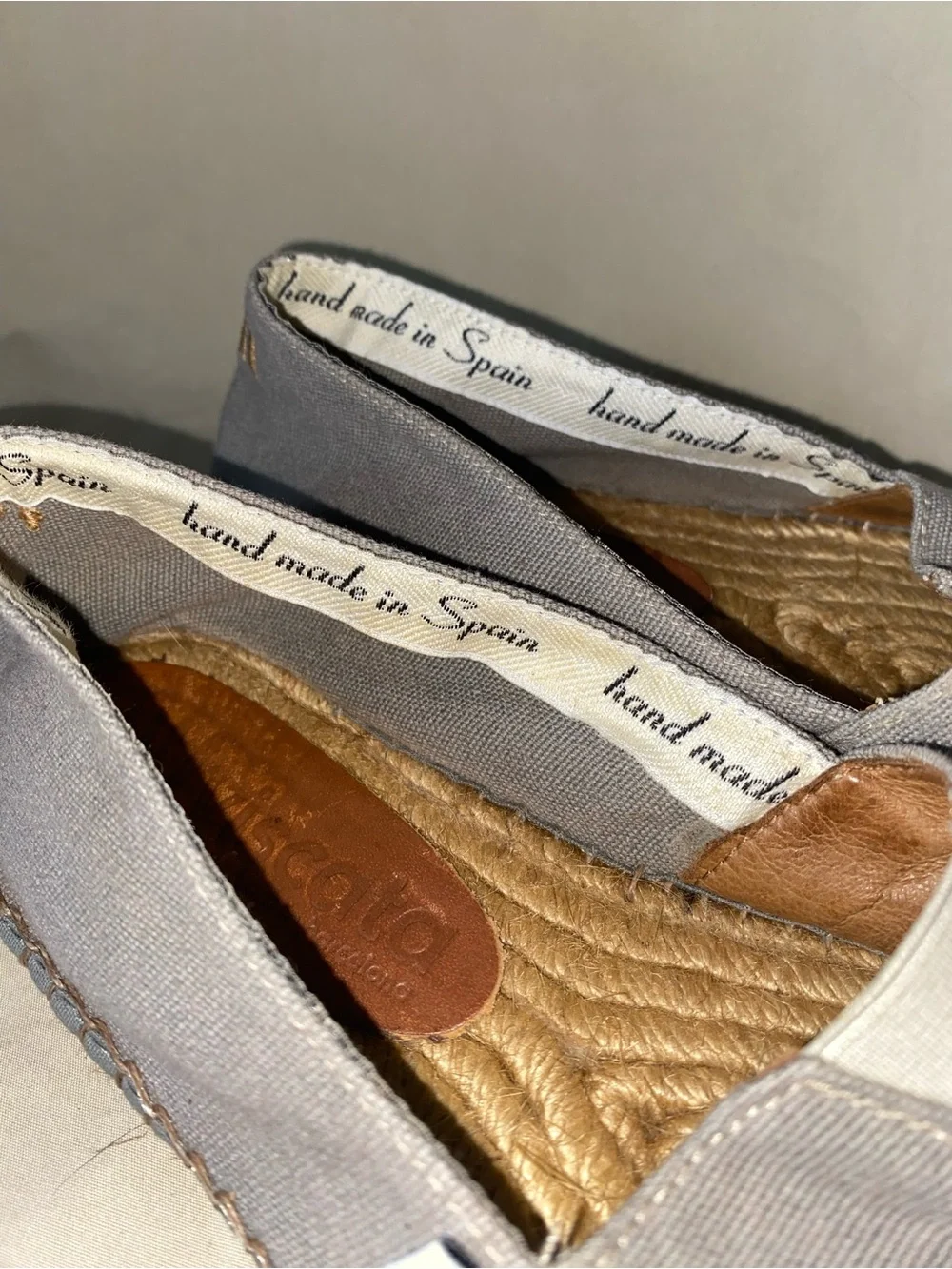 Viscata | Light Gray Canvas and Jute Stitched Espadrille Flats Size 39/8.5